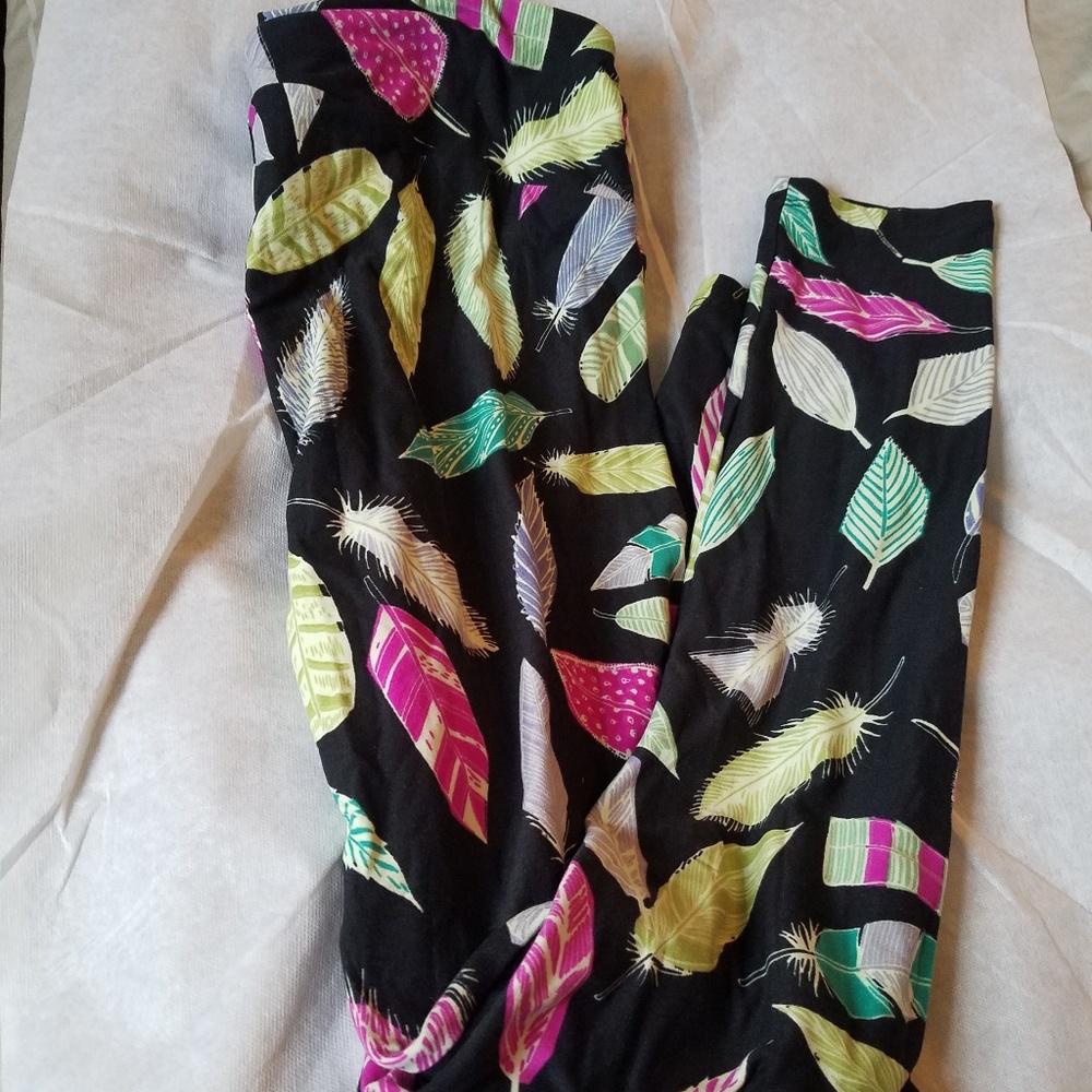 Lularoe TC feather leggings